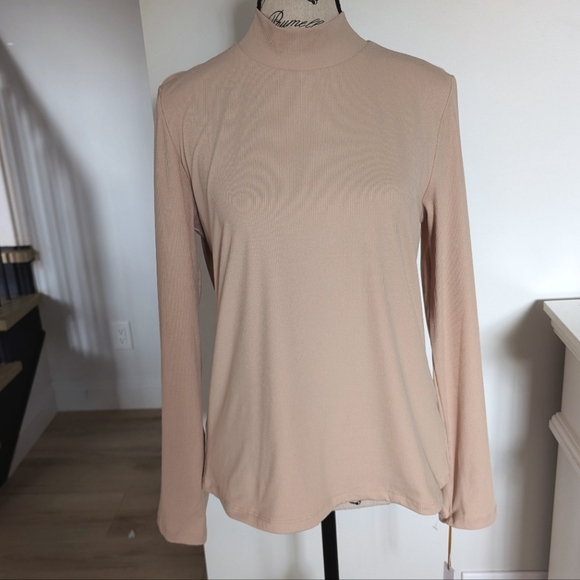 HOUSE OF HARLOW 1960 | Women's Cream Mock Neck Ribbed Long Sleeve Lined Top - Picture 1 of 5